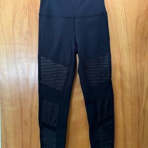 ALO Yoga Black Leggings